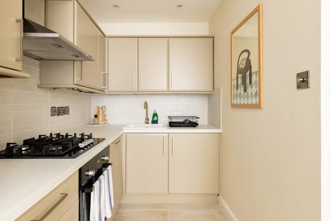 2 bedroom apartment for sale, Clanricarde Gardens, London, W2