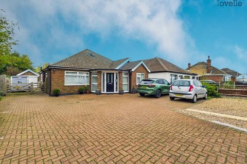 3 bedroom bungalow for sale, Mill Lane, Saxilby, LN1