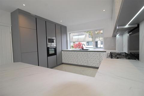 4 bedroom semi-detached house for sale, Elmwood Close, Over Hulton, Bolton