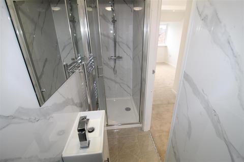4 bedroom semi-detached house for sale, Elmwood Close, Over Hulton, Bolton