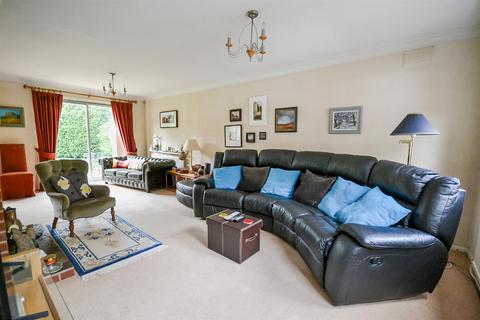 4 bedroom detached house for sale, Greet Park Close, Southwell