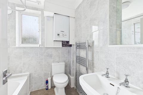 3 bedroom apartment to rent, Clarendon Road, Hove, BN3