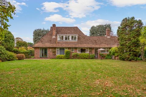 The Paddocks, Weybridge, KT13