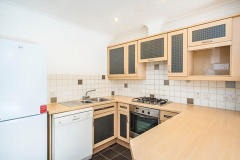 2 bedroom flat to rent, Pepys Road, London SW20