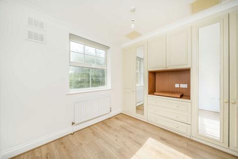 2 bedroom flat to rent, Pepys Road, London SW20