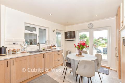 3 bedroom detached bungalow for sale, Nyetimber Lane, Bognor Regis PO21