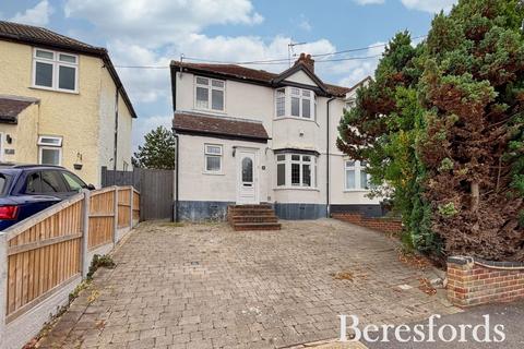 4 bedroom semi-detached house for sale, St. James Avenue West, Stanford-le-Hope, SS17