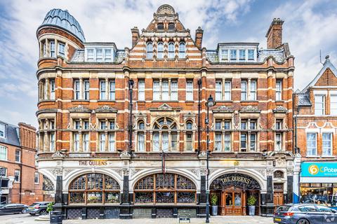 Retail property (high street) for sale, 26 Broadway Para London N8 9DE