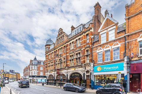 Retail property (high street) for sale, 26 Broadway Para London N8 9DE