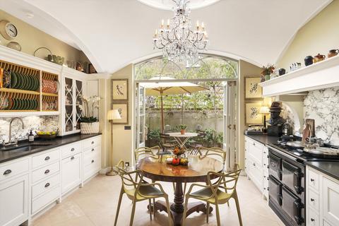 4 bedroom terraced house for sale, Christchurch Street, Chelsea, London, SW3