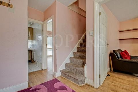 3 bedroom end of terrace house for sale, Nutfield Road, London, NW2