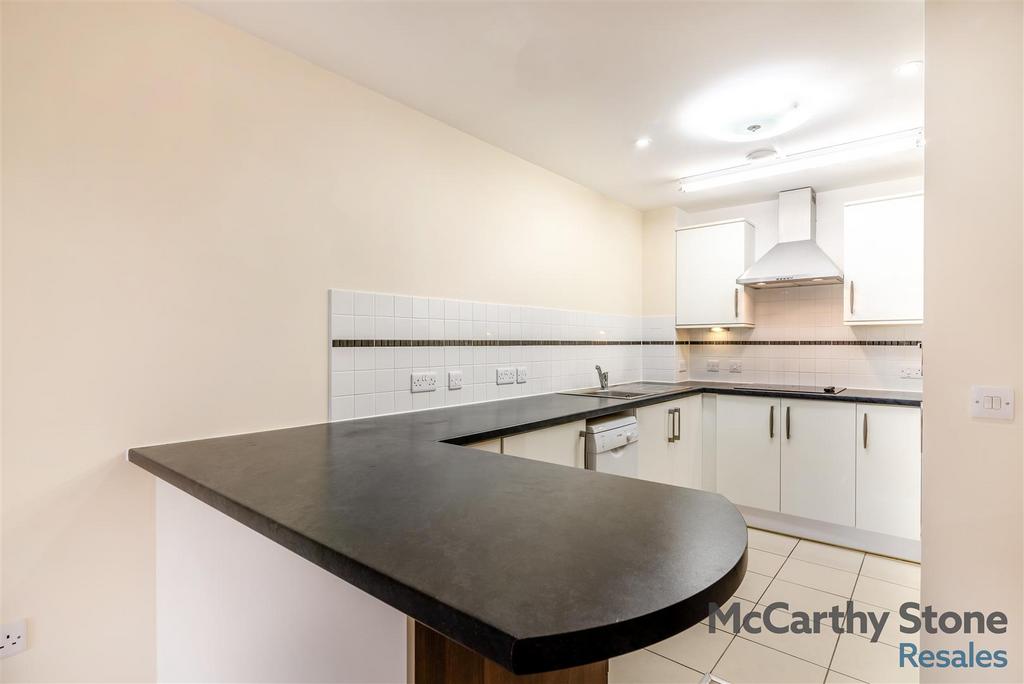 8666923-interior17.jpg