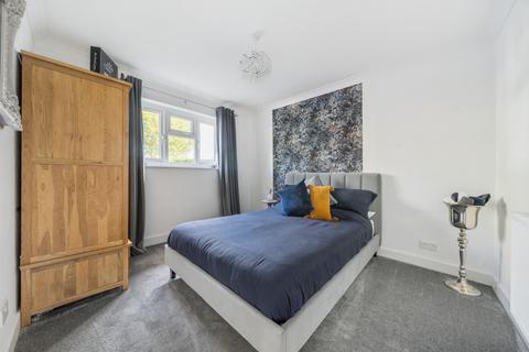 3 bedroom detached house for sale, Rownhams Lane, North Baddesley, Hampshire, SO52