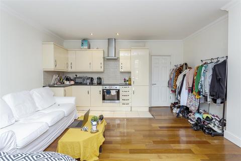 undefined, Bond Street, Ealing