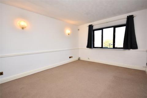 undefined, Apsley Court, Aylesbury HP19