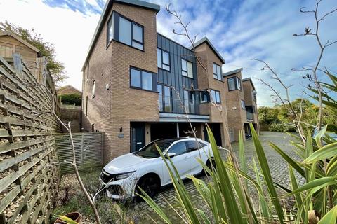3 bedroom semi-detached house for sale - Denton Road, Newhaven