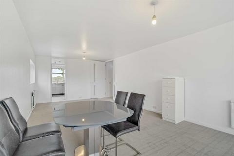 2 bedroom apartment for sale, Rosebank, Holyport Road, SW6
