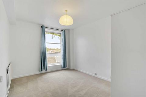 2 bedroom apartment for sale, Rosebank, Holyport Road, SW6