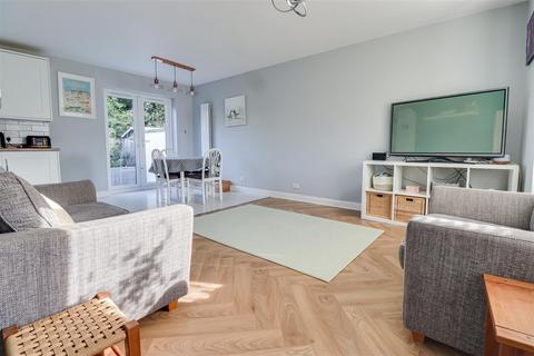 undefined, Wood Farm Close, Leigh-On-Sea SS9