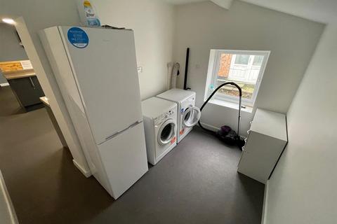 1 bedroom in a house share to rent, John Street, Hull