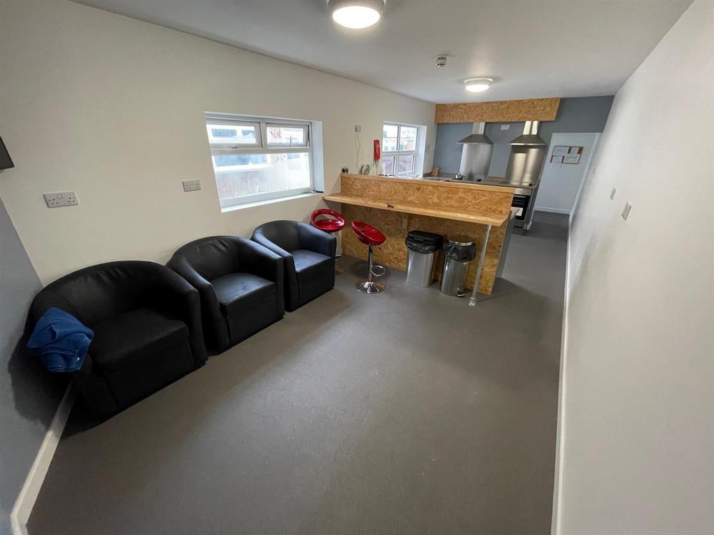 14 John Street Communal.jpg
