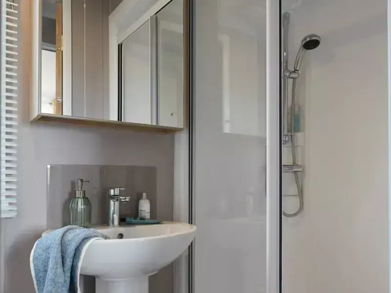 Provence Bay Washroom 1