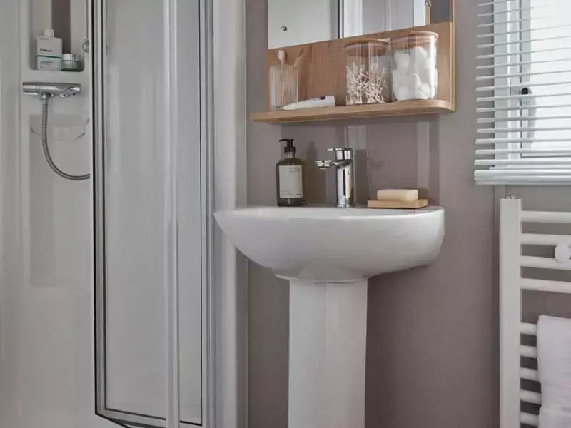 Provence Outlook Washroom