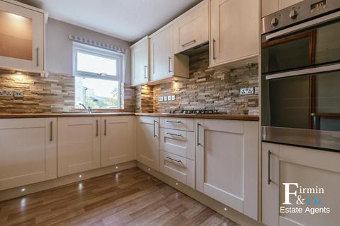 3 bedroom end of terrace house to rent, Rangefield, Peterborough PE2
