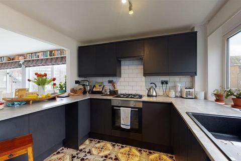 3 bedroom flat to rent, Grange Court, Ingles Court, Folkestone, Kent, CT20