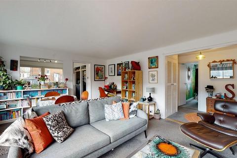 3 bedroom flat to rent, Grange Court, Ingles Court, Folkestone, Kent, CT20