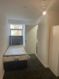 1 bedroom in a house share to rent, Mariner Street, Swansea SA1