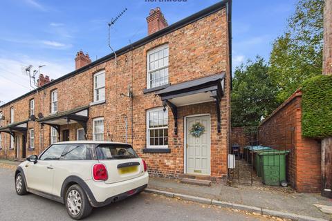 Chapel Street, Holt, LL13