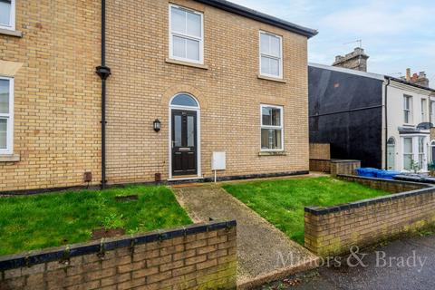 3 bedroom semi-detached house to rent, Wellington Road, Norwich