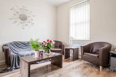 3 bedroom semi-detached house to rent, Wellington Road, Norwich