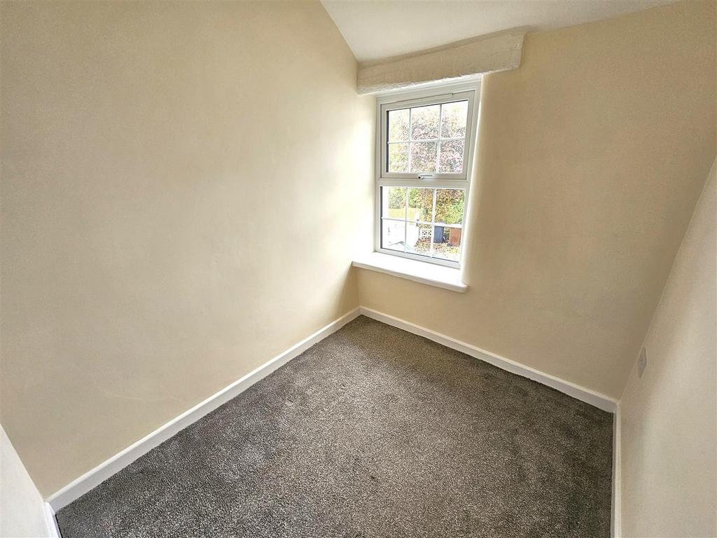 Bedroom 3.jpg