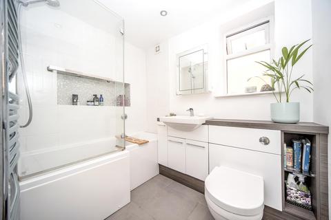 undefined, Brendon Avenue, Bedford, Bedfordshire, MK41