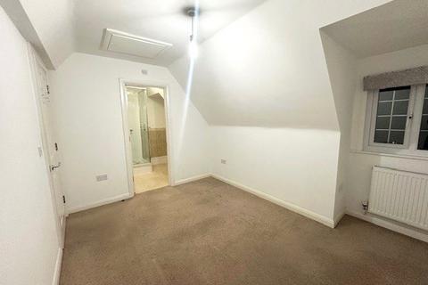 undefined, Peartree Avenue, SO19