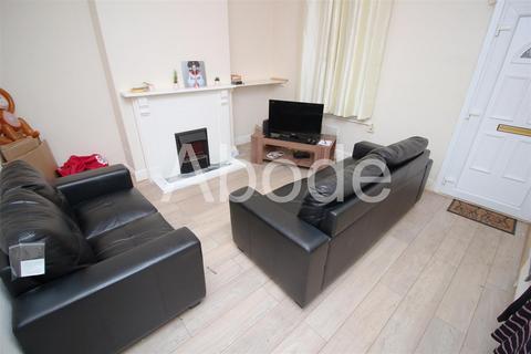 3 bedroom house to rent, Thornville Street, Hyde Park, Leeds