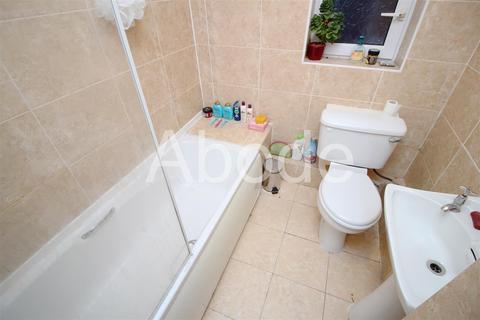 3 bedroom house to rent, Thornville Street, Hyde Park, Leeds