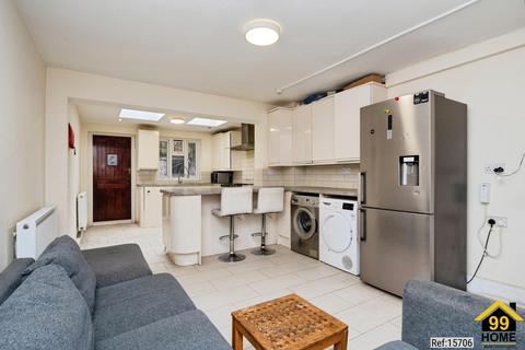 9 Grand Walk, London, E1 4PJ
