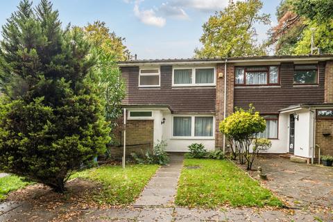 undefined, Woodlands, Hart GU51