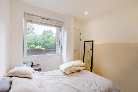 undefined, Molesworth Street, Lewisham, London, SE13