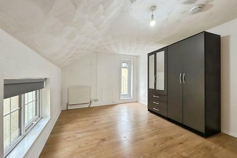 undefined, Regent Street, Stotfold, SG5
