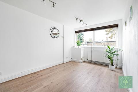 undefined, Maidstone Road, Bounds Green, London, N11