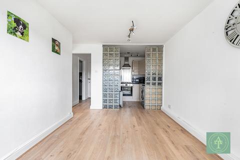 undefined, Maidstone Road, Bounds Green, London, N11