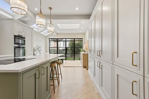 undefined, Eswyn Road, SW17