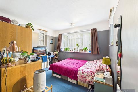 3 bedroom apartment for sale, Stanton House, Surbiton KT6