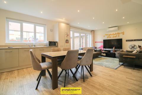 undefined, Magpie Meadows Luton LU1 4FU