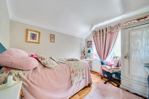 9 Thornton Road, Bromley, BR1 5AP