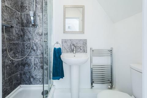 1 bedroom house of multiple occupation to rent, Lawrence Road, Cirencester, Gloucestershire, GL7 1SD